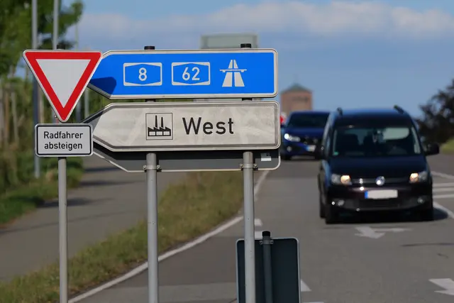 Auch die Zufahrten im Bereich der Autobahnen A 8 und A 62 sind von den Sperrungen betroffen. | Foto: Erik Stegner