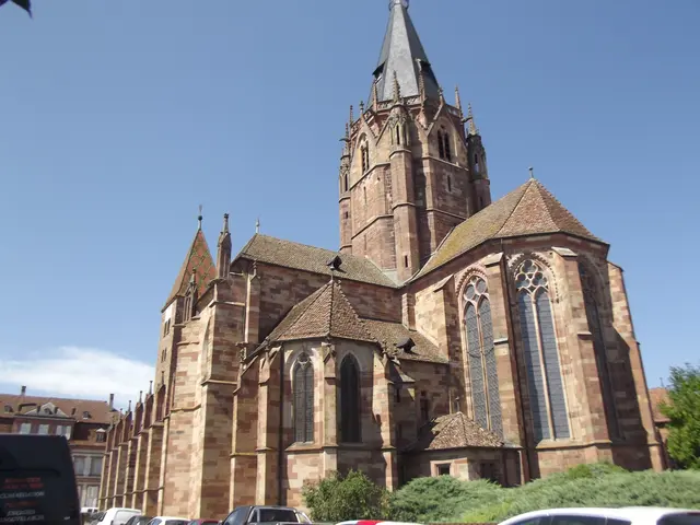  Kirche St. Peter und Paul (französisch Saints-Pierre-et-Paul | Foto: GUBO