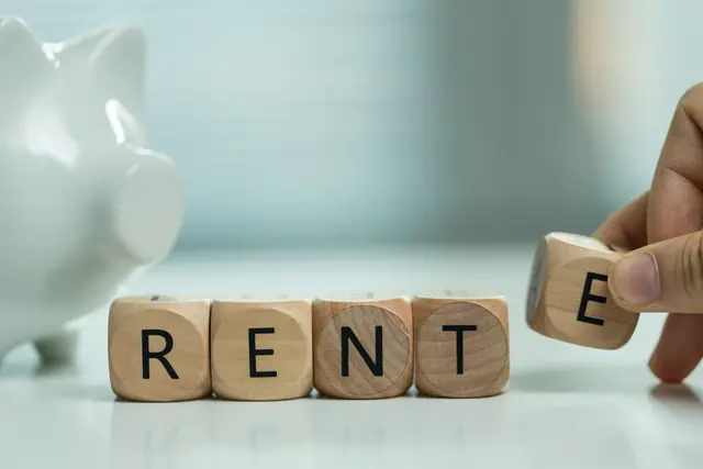 In Wörth kann man sich zum Thema Rente beraten lassen | Foto: vegefox.com/stock.adobe.com