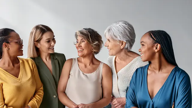 Frauen im Gespräch | Foto: Heike Schwitalla - erzeugt mit KI