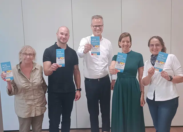 Wollen Türen öffnen: die Veranstalter*innen der Jobmesse (von links) Hannele Jalonen, Daniel Nemec (Jobcenter Vorderpfalz-Ludwigshafen), Alexander Hornschuch, Jana Sand und Stefanie Lenz | Foto: HPH