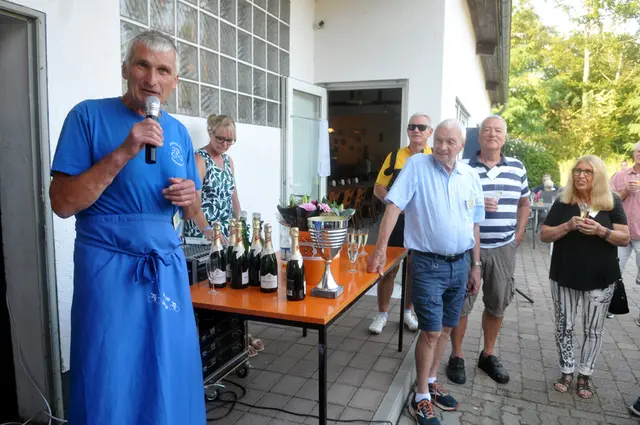 Vorstand Gottfried Müller vom Rosalia Hatzenbühl begrüßt die Teilnehmer zum 5. Treffen  | Foto: Roger Klenk