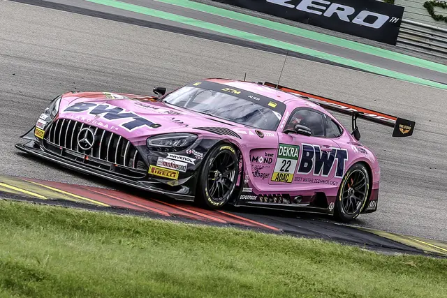 DTM-Spitzenreiter Lucas Auer war im Mercedes Zweiter im 2. Training | Foto: Marcel Uhlmann
