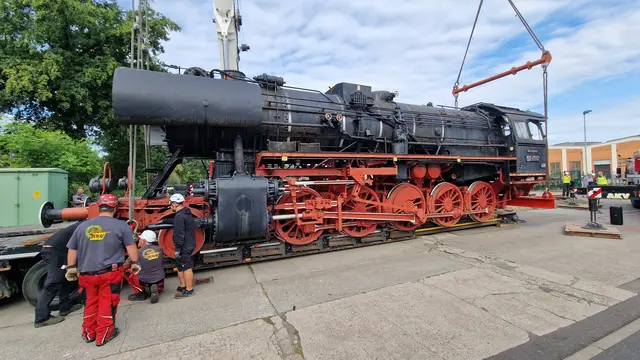 Die Lok hat aufgesetzt | Foto: Ralf Vester