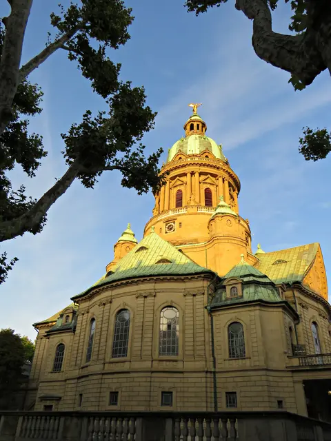 Traumhaft schöne Christuskirche noch von der Sonne angestrahlt | Foto: Brigitte Melder