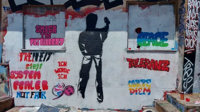Stencil-Arbeiten des Grundkurs Bildende Kunst der 12. Stufe (IGS Rülzheim) | Foto: Andrea Ochsenfeld/gratis