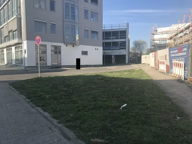 Das P+R Parkhaus am Hauptbahnhof Speyer wird voraussichtlich im Oktober drei Wochen lang nicht zu erreichen sein | Foto: Stadt Speyer