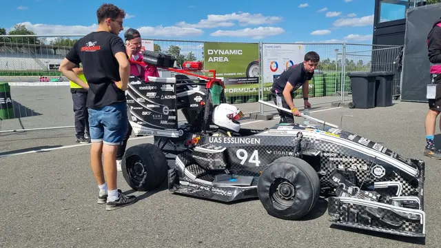 Das Team aus Esslingen bereitet sich vor | Foto: © www.jowapress.de