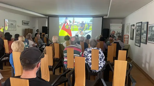 Gut besuchte und beliebte Kinovorstellungen im historischen Rathaus | Foto: Michael Ceranski