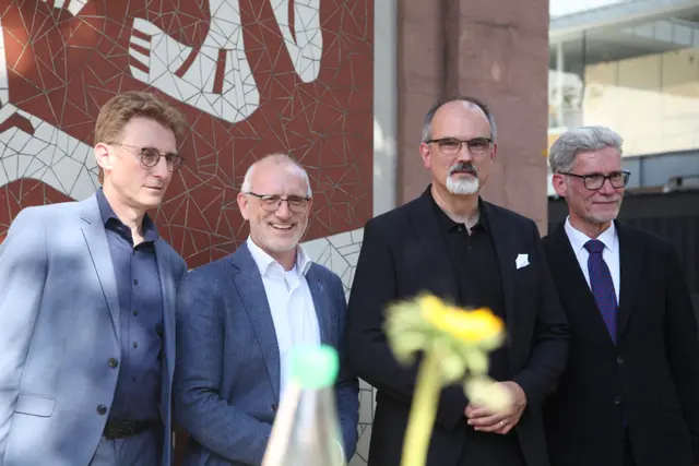 Gelungene Kooperation: Schulreferent Tim Kahlen, Oberkirchenrat Dr. Claus Müller, Superintendent Markus Karsch und Schulreferent André Kohl.  | Foto: Amt für Religionsunterricht | Nadja Donauer