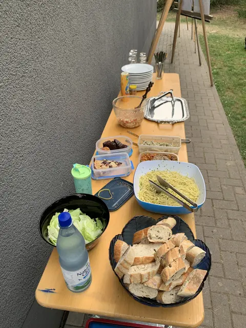 Das Buffet war reichlich gedeckt | Foto: Peter Krietemeyer