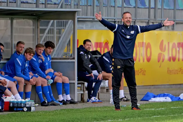 FKP-Trainer Daniel Paulus will gegen den FCK II endlich wieder gewinnen. | Foto: Erik Stegner