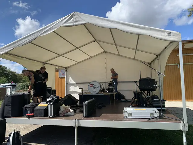 Es gibt auch Livemusik | Foto: Michael Sonnick