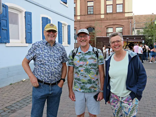 Ehepaar Münster bereit für den in Kürze stattfindenden Hungermarsch | Foto: Brigitte Melder
