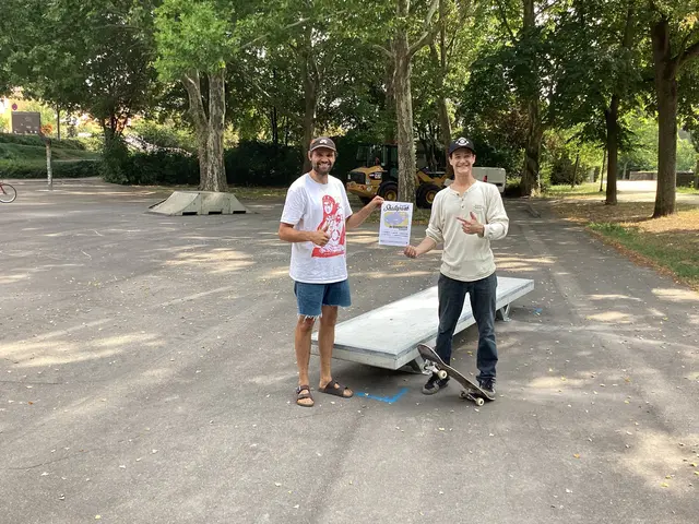 Die Skateanlage „Am Woogbach“ in Speyer wurde um weitere Elemente ergänzt und bietet Skater*innen aller Altersgruppen und Erfahrungsstufen jetzt noch mehr Raum für Bewegung, Begegnung und neue Tricks | Foto: Stadt Speyer