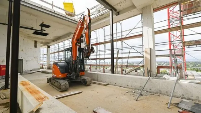 Minibagger ist einsatzbereit | Foto: Stadt Ludwigshafen