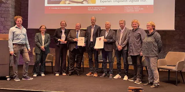 v.l.n.r.: Florian Weber, Christine Brehm, Simone Schneider, Thorsten Leva, Michael Ceranski, Robert Liebhard, Gunther Holzwarth, Michael HEmberger, Dr. Christina Wolf | Foto: Gudrun Ceranski