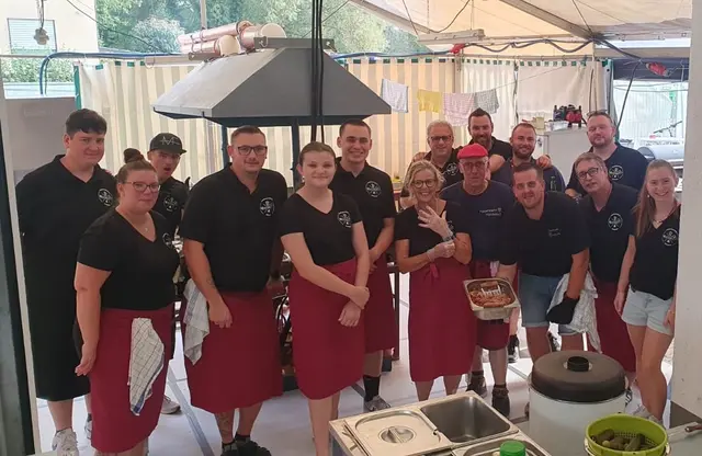 Kerwe Bornheim 2025: Die Feuerwehr Bornheim trägt seit Jahren zum Gelingen der Kerwe bei | Foto: Karin Hechler