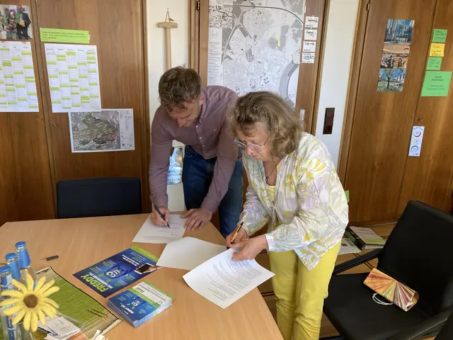 Matthias Juchum und  Beigeordnete Irmgard Münch-Weinmann | Foto: Stadt Speyer