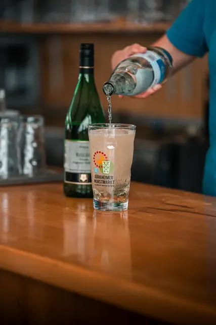 Auf dem Dürkheimer Wurstmarkt 2025 werden insgesamt 300 Weine angeboten. | Foto: Jonatan Quantz