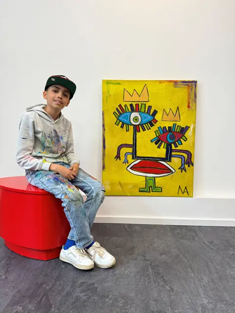 Mikail Akar aus Köln ist erst zwölf Jahre alt, als Künstler aber bereits international erfolgreich. Jetzt stellt er in Speyer aus. | Foto: Galerie Kulturraum