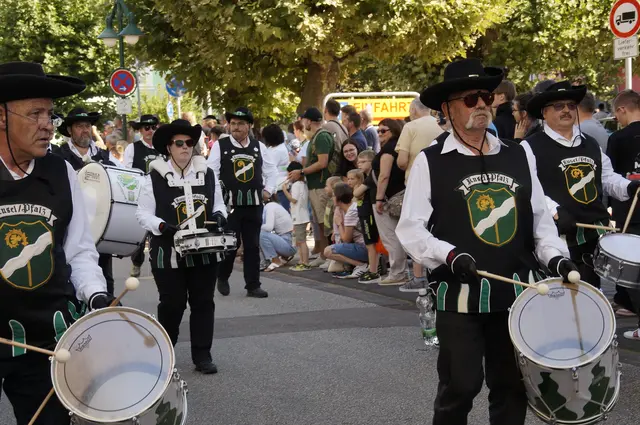 Gefolgt vom Fanfarenzug | Foto: Anja Stemler