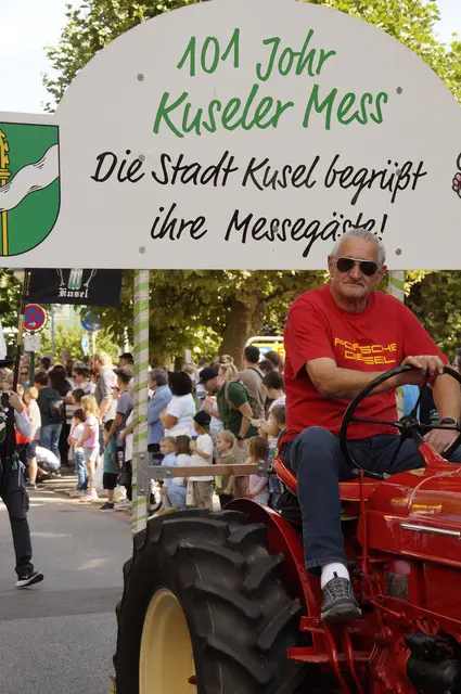 Der Messeumzug in Kusel startet | Foto: Anja Stemler