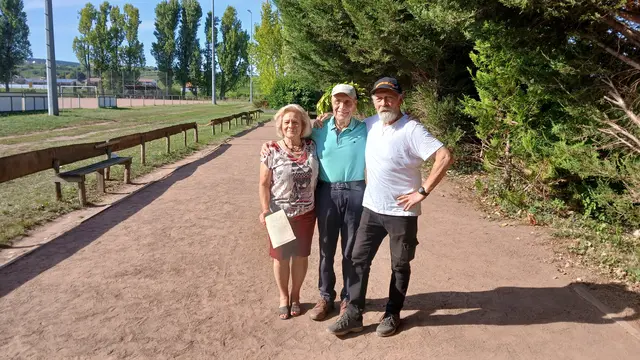 Bild von Traudel Schiffer
Vereinsmeister Mitte Rudi Eichenlaub, sowie 2. Sieger Birgit Molter und 3. Sieger Jochen Englert | Foto: eingestellt von Rudi Eichenlaub