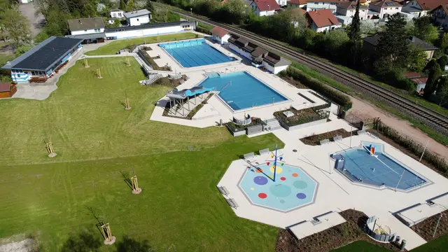 Am 14. September endet im Trifelsbad die Badesaison | Foto: vgv