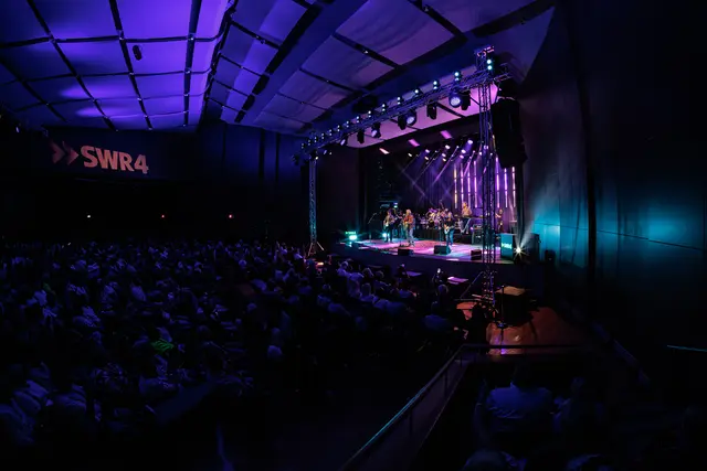 SWR4 Festival in Wörth: Am Sonntagabend rockten Smokie die ausverkaufte Festhalle  | Foto: Paul Needham