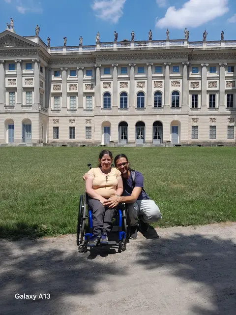 Irene und Stephan vor der Villa Reale von Mailand | Foto: Stephan Alberti-Riedl