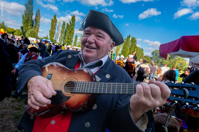 Billigheimer Purzelmarkt 2025: Das älteste Volksfest der Pfalz begeistert mit Brauchtum und Unterhaltung | Foto: Rolf H. Epple