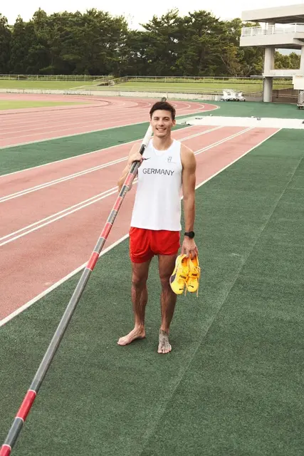 Oleg Zernikel schickt übers Handy Grüße aus dem Pre-Camp in Miyazaki | Foto: Oleg Zernikel
