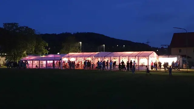 Tolle Atmosphäre auf der Kerwe in Münchweiler an der Alsenz | Foto: OG Münchweiler an der Alsenz