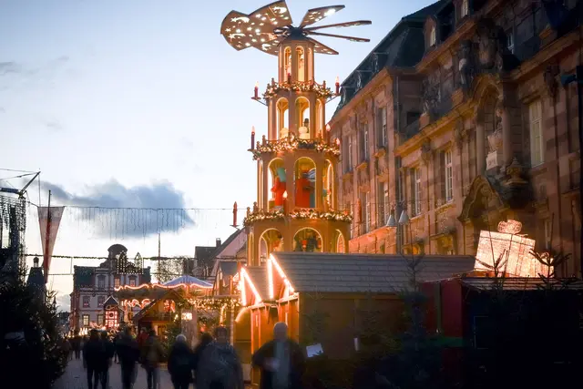 Bald ist wieder Weihnachtsmarkt in Speyer. Die Stadt sucht noch nach Ausstellern für den Kunsthandwerkermarkt. | Foto: Cornelia Bauer