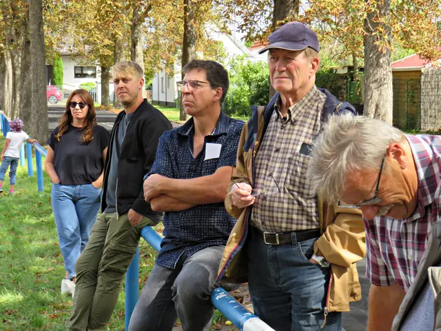 Jürgen Haupt (Mitte) | Foto: Brigitte Melder