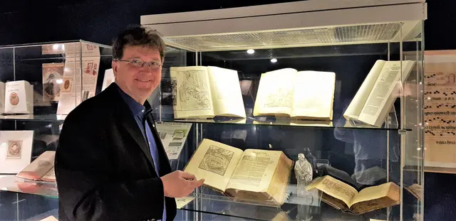 Seit über 25 Jahren leitet Michael Landgraf das Pfälzische Erlebnis-Bibelmuseum in Neustadt. | Foto: Michael Landgraf