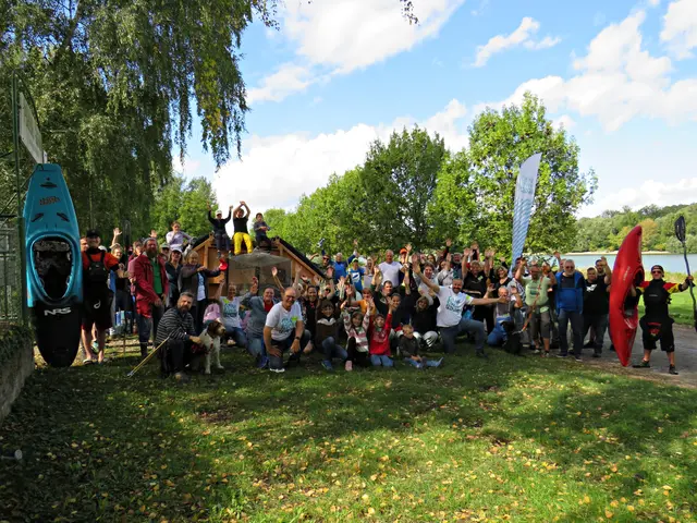 Alle Helferinnen und Helfer beim CleanUp am Kiefweiher | Foto: Brigitte Melder