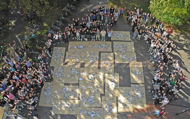 Im November 2023 hatten in der O-Phase der Fakultät für Architektur und Bauwesen schon einmal rund 200 Studierende am Klima-Puzzle-Workshop
teilgenommen
 | Foto: Louis Menegalli