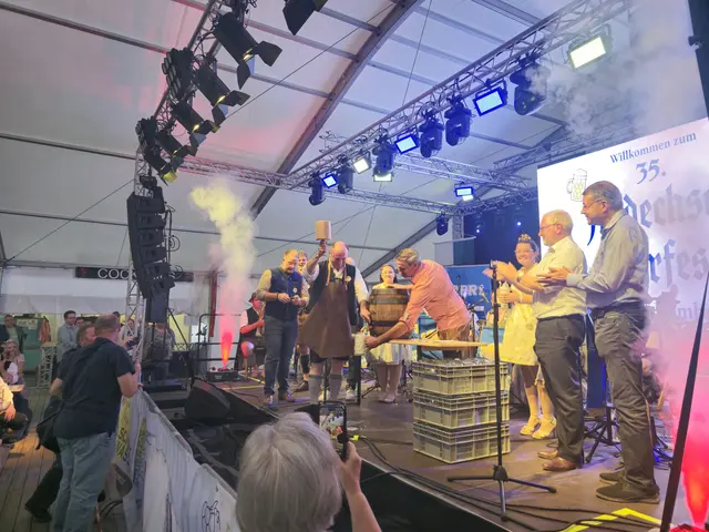 Der traditionelle Fassbieranstich. | Foto: Gemeindeverwaltung Haßloch