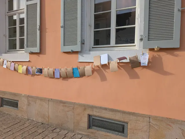 Poesie zum Pflücken | Foto: Peter Herzer