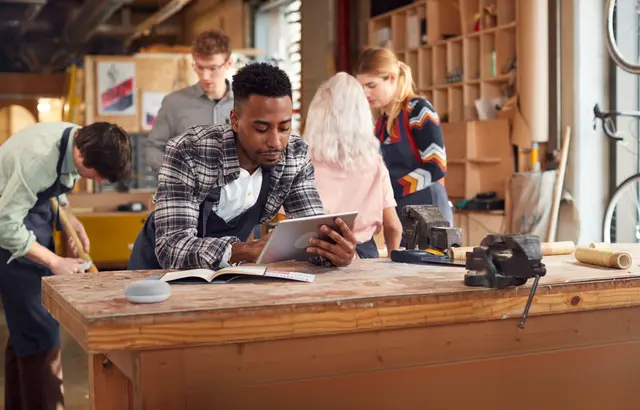 Fahrradwerkstatt: Zweiradmechatroniker sind stark gefragt, weil der Radmarkt boomt | Foto: Monkey Business/stock.adobe.com