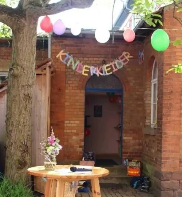 KinderKleiderEcke im Hof der Ev. Stadtmission, Bismarckstr. 23 in Landau | Foto: Evangelische Stadtmission