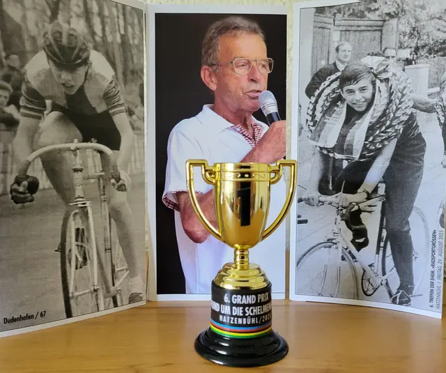 Tischaufsteller und Pokal gefertigt bzw. gestaltet von Jockel Faulhaber | Foto: Rudi Birkmeyer