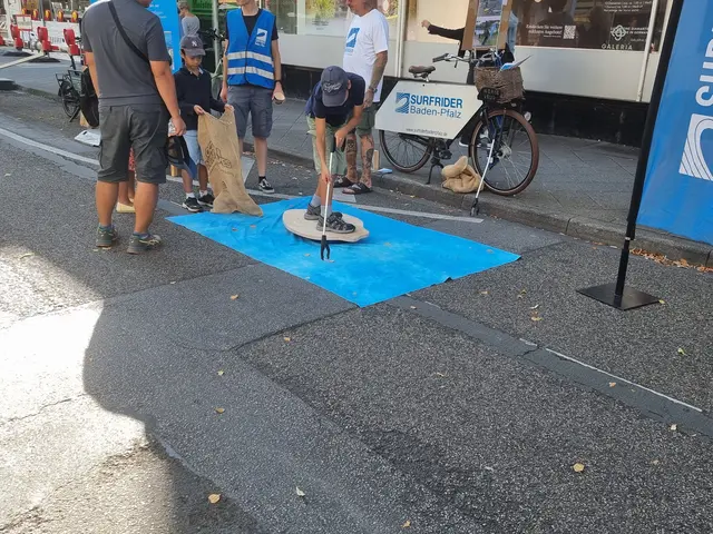 Bei den Surfridern konnte man beim Müll aufsammeln seine Koordinationsfähigkeit testen. | Foto: BAS