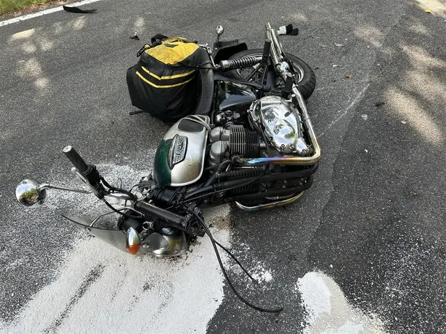 Bei dem Sturz verletzte sich der Biker derart, dass ein schnelles Handeln des hinzugerufenen Rettungsdienstes sowie des Notarztes notwendig war | Foto: Polizeiinspektion Lauterecken
