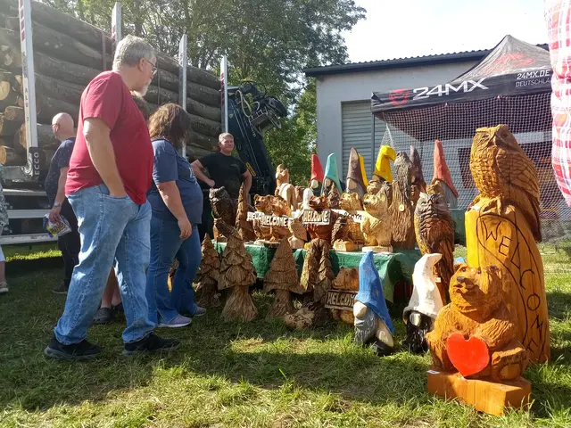 Holzschnitzereien | Foto: Anja Stemler