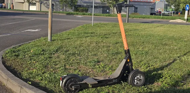 Polizei stoppt Jugendlichen auf E-Scooter mit Cannabis im Blut (Symbolbild) | Foto: Eva Bender