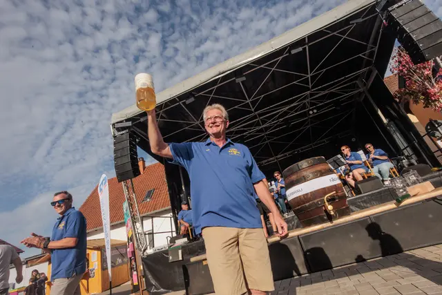 Auf eine zünftige Kerwe in Wörth | Foto: Paul Needham