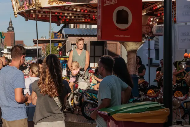 Kerwe in Wörth - Spaß für Groß und Klein | Foto: Paul Needham